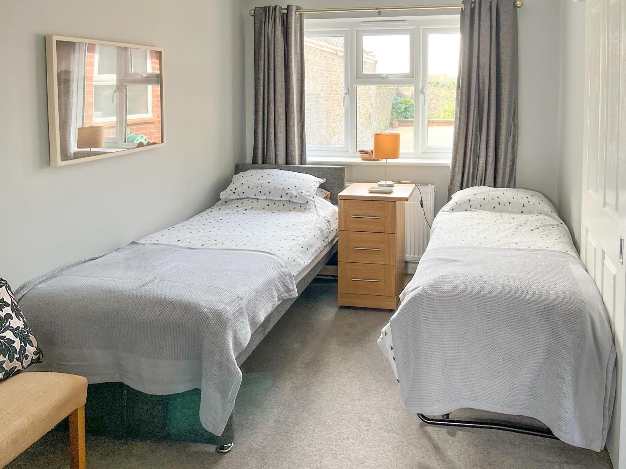 The Fairway Villa Westgate-on-Sea ภายนอก รูปภาพ