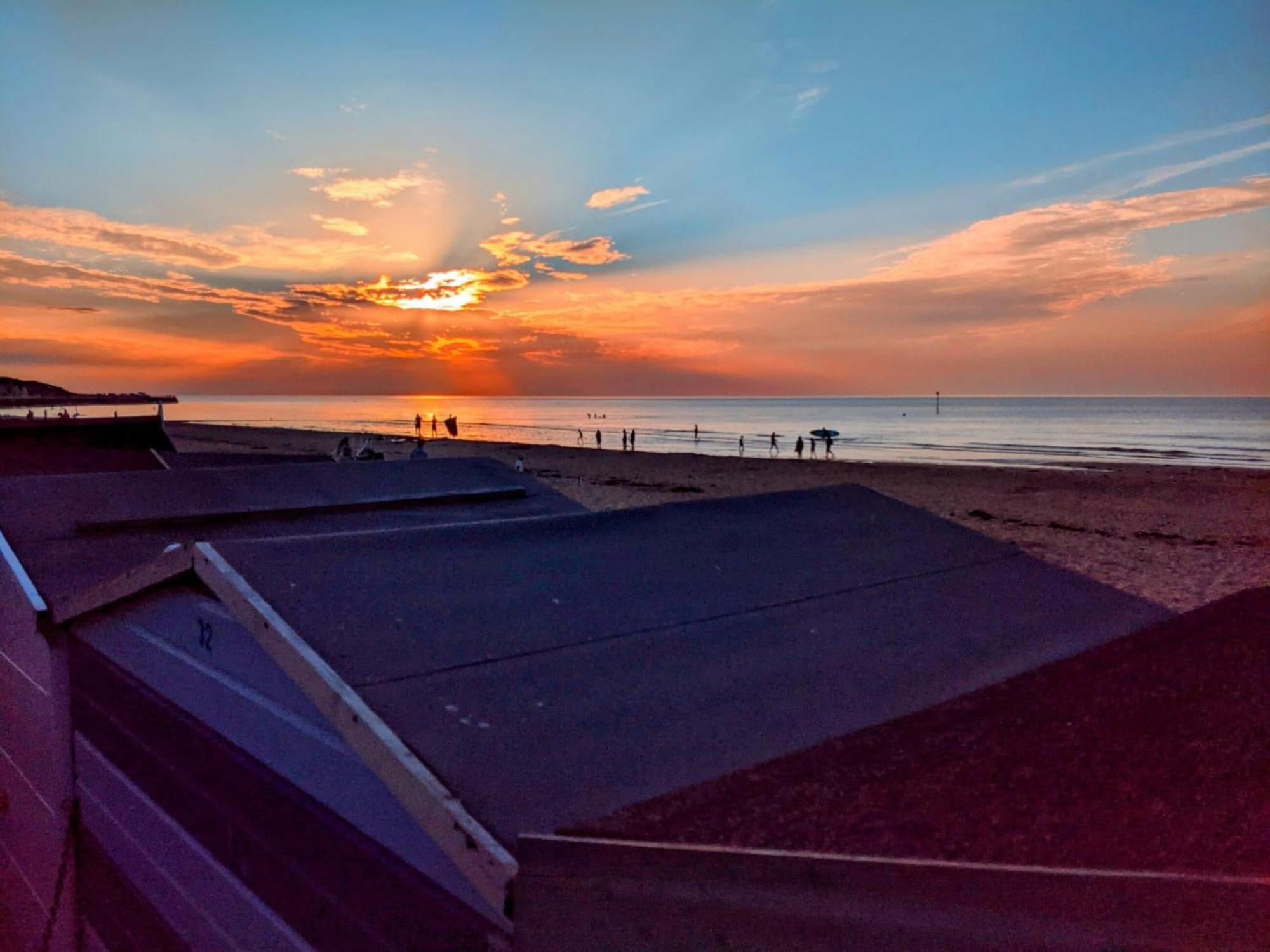 The Fairway Villa Westgate-on-Sea ภายนอก รูปภาพ